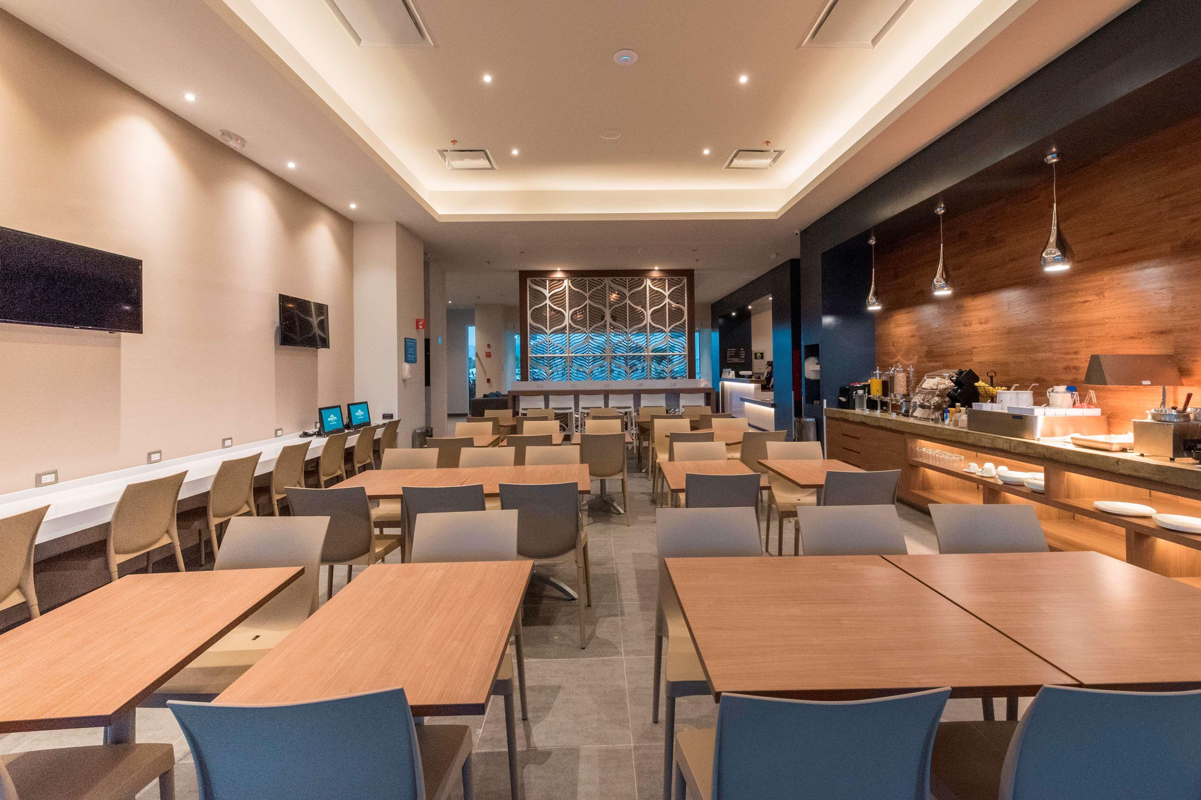 Microtel Inn & Suites By Wyndham Σαν Λουίς Ποτοσί Εξωτερικό φωτογραφία
