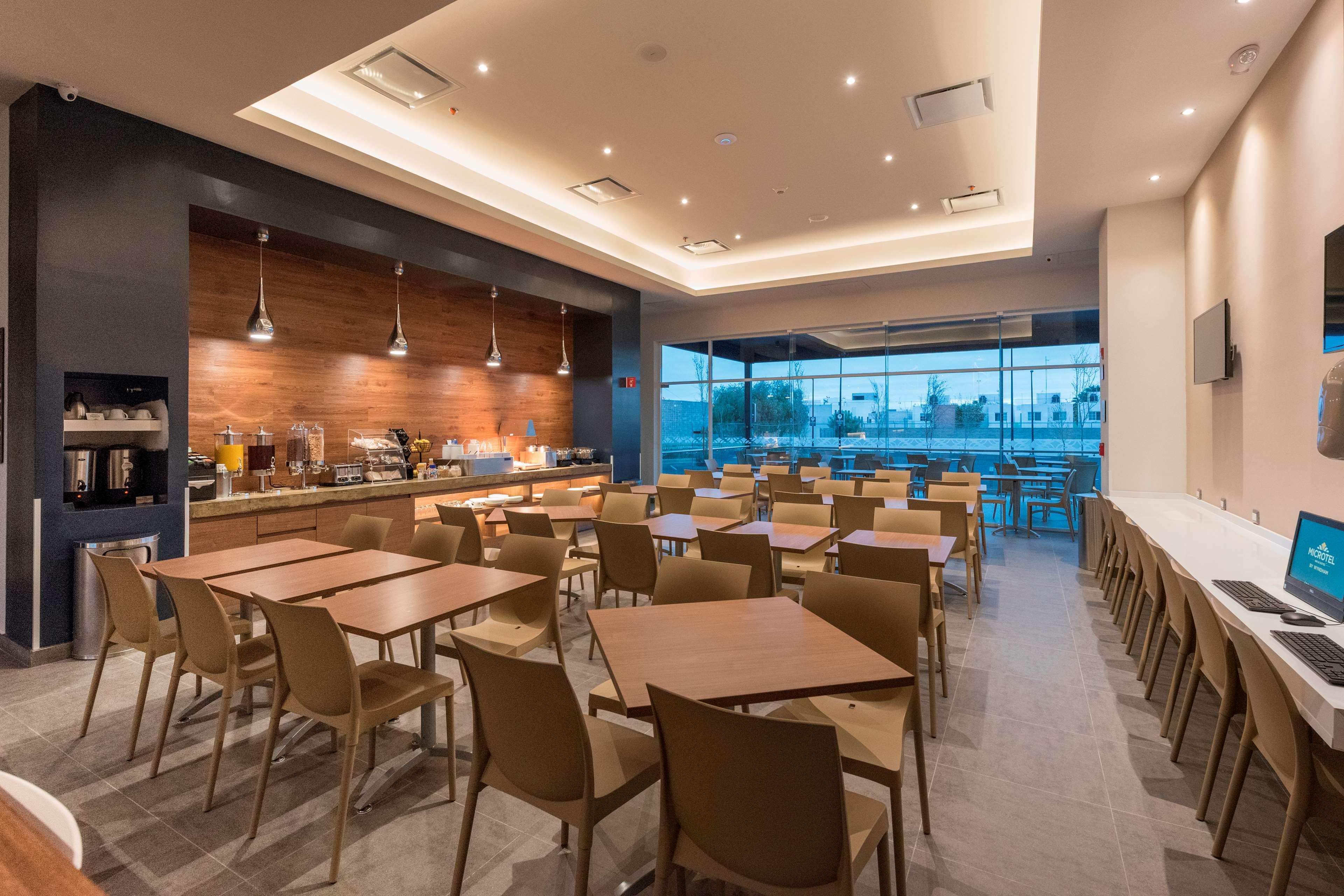Microtel Inn & Suites By Wyndham Σαν Λουίς Ποτοσί Εξωτερικό φωτογραφία